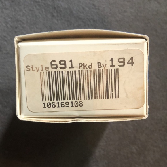 Lia Sophia Abloom Ring - Picture 3 of 3